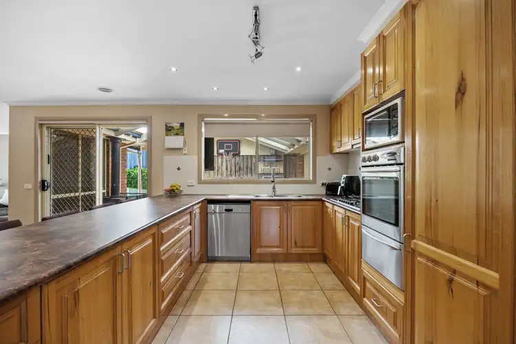 Sixth view of Homely house listing, 5 Dickson Mews, Berwick VIC 3806