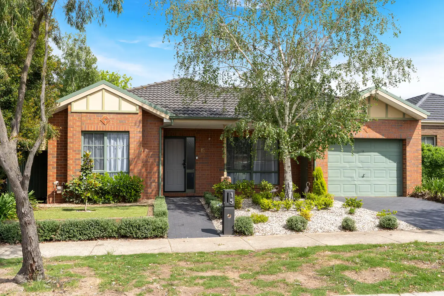 Main view of Homely house listing, 15 Swinburne Close, Craigieburn VIC 3064