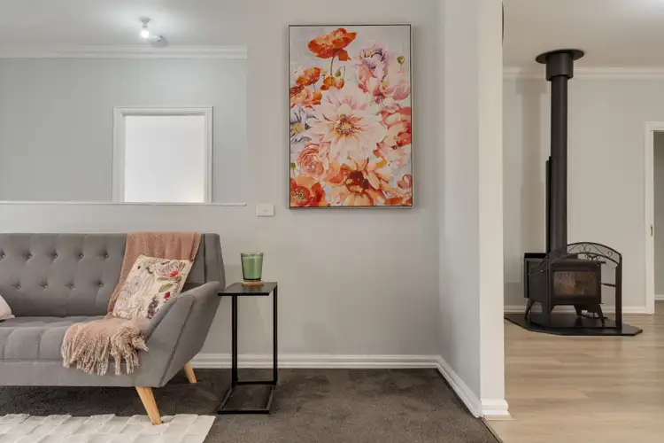 Fourth view of Homely house listing, 15 Swinburne Close, Craigieburn VIC 3064