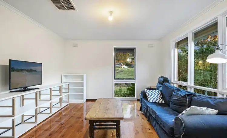 Second view of Homely house listing, 8 Heatherdew Close, Endeavour Hills VIC 3802