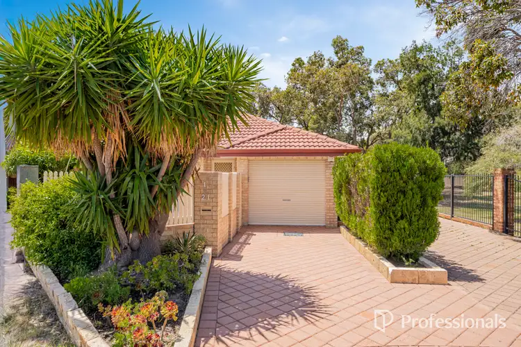 1/21 McWhae Gardens, Bayswater WA 6053
