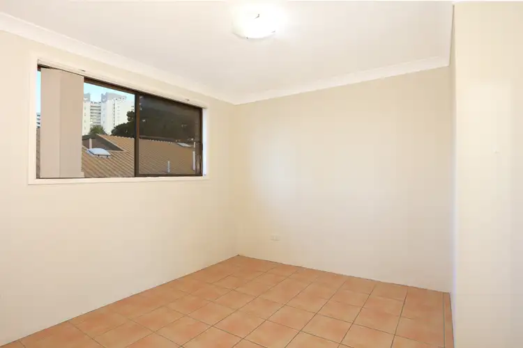 Sixth view of Homely unit listing, 11/23 Heath Street, Southport QLD 4215