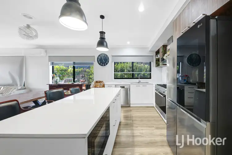 14 Hollyhoke drive, Maddingley VIC 3340