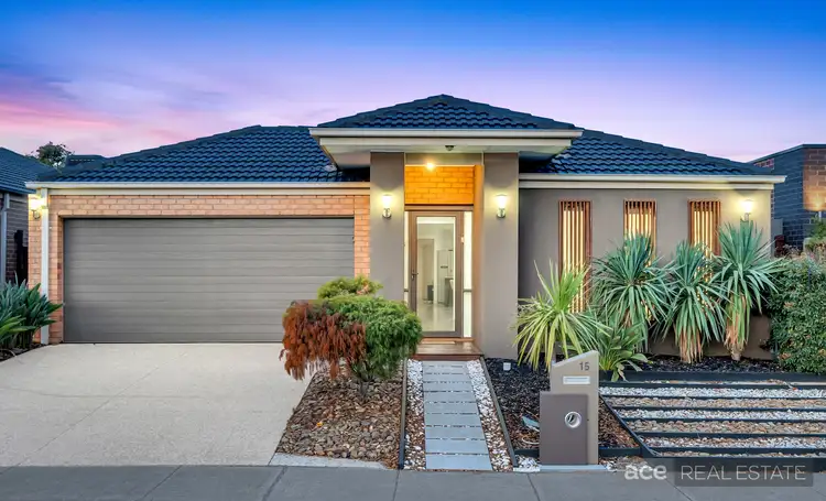 15 Hilderbrand Avenue, Williams Landing VIC 3027