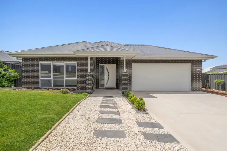 10 Hogg Place, Goulburn NSW 2580