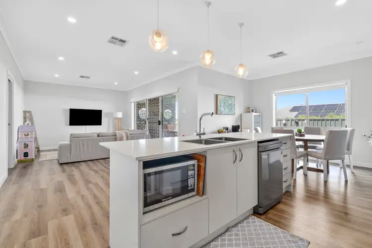 Fourth view of Homely house listing, 10 Hogg Place, Goulburn NSW 2580