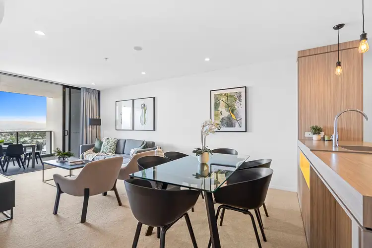 98/31 Queensland Avenue, Broadbeach QLD 4218