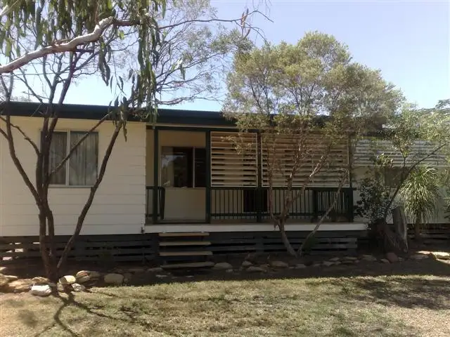 24 Wright Street, Roma QLD 4455