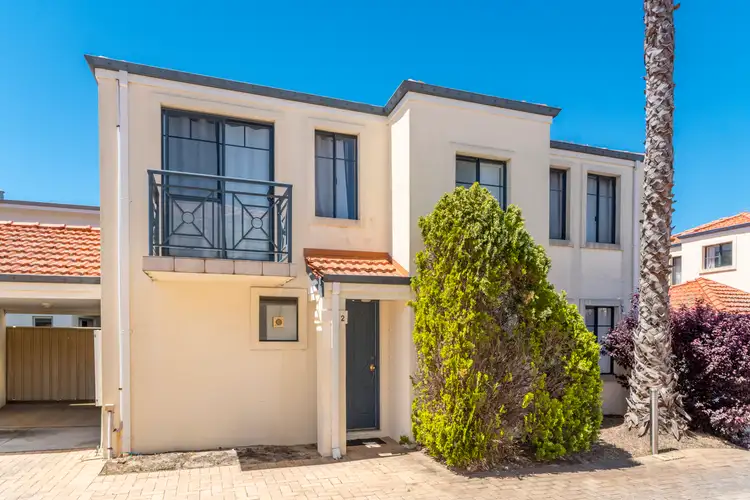 2/13 Gochean Avenue, Bentley WA 6102