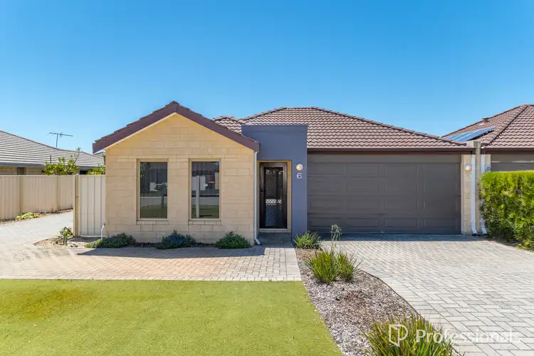 6/14 Godwit Street, Queens Park WA 6107