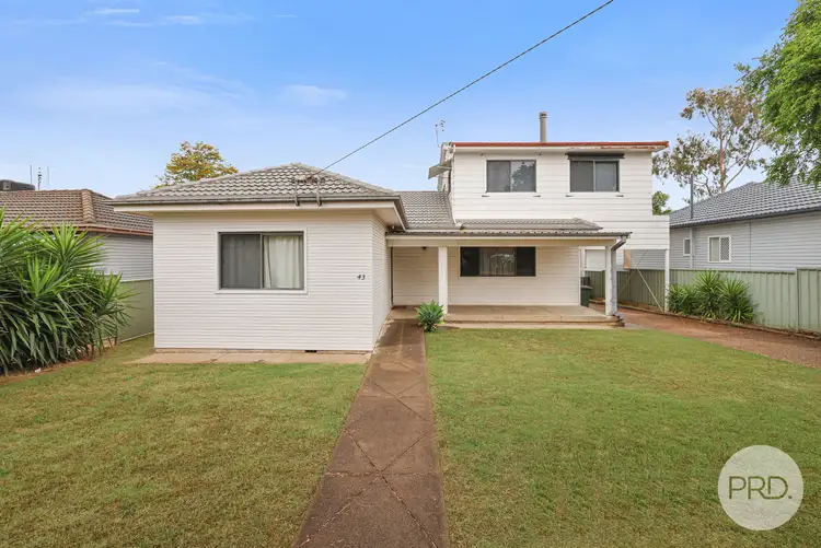 43 Churchill Street, Tamworth NSW 2340