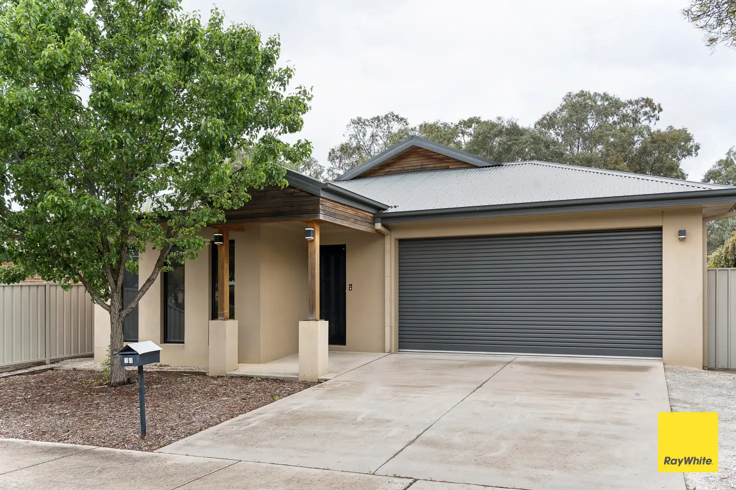 Main view of Homely house listing, 34 Barnett Drive, Kangaroo Flat VIC 3555