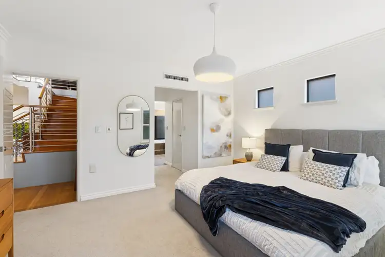 Fifth view of Homely house listing, 118 Clontarf Street, Sorrento WA 6020