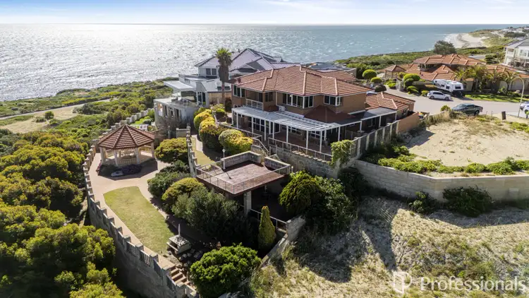 8 Ibiza Court, Mindarie WA 6030