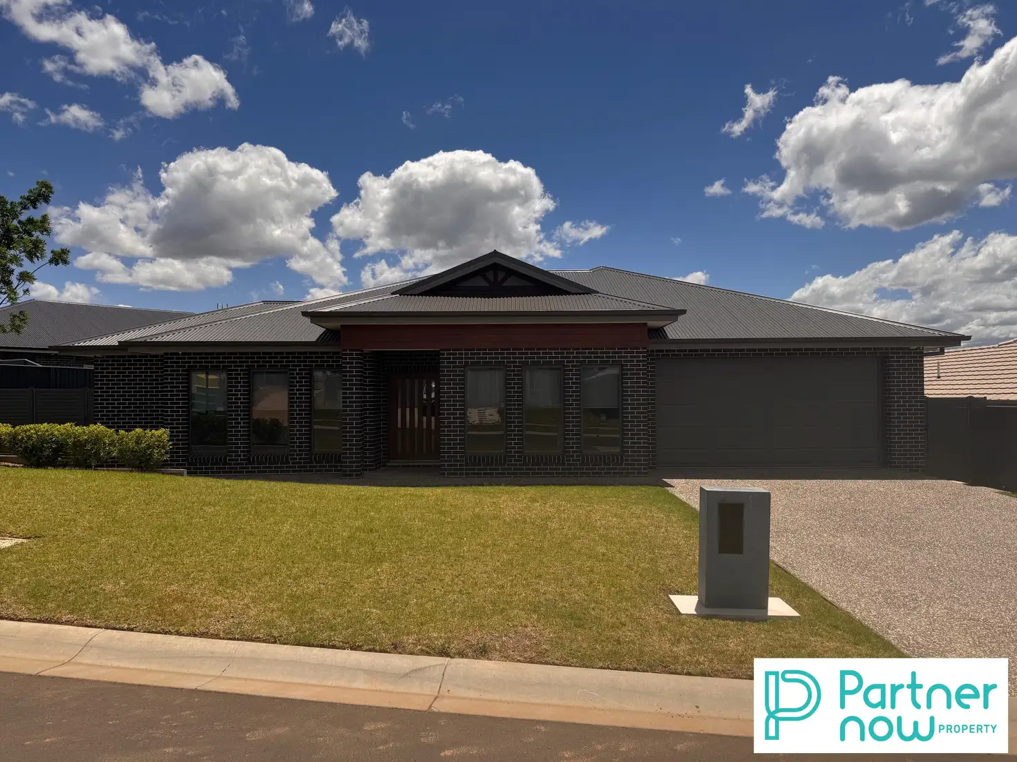 Main view of Homely house listing, 31 Currawong Drive, Tamworth NSW 2340