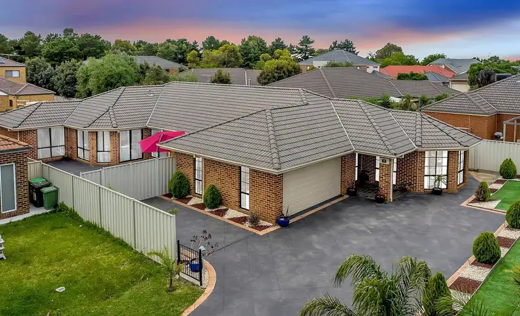 30 Long Island Circuit, Craigieburn VIC 3064