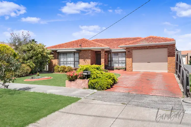 61 Gillingham Crescent, Craigieburn VIC 3064