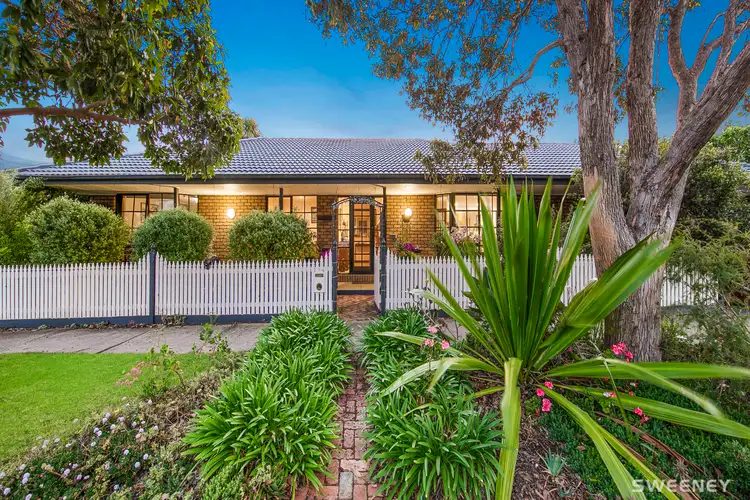 17 Cox Court, Altona Meadows VIC 3028