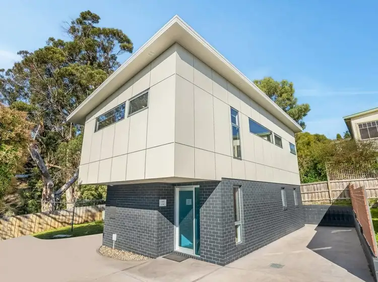 2/68 Alexander Street, Sandy Bay TAS 7005