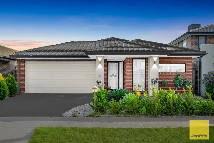 Second view of Homely house listing, 7 Weemala Grove, Werribee VIC 3030