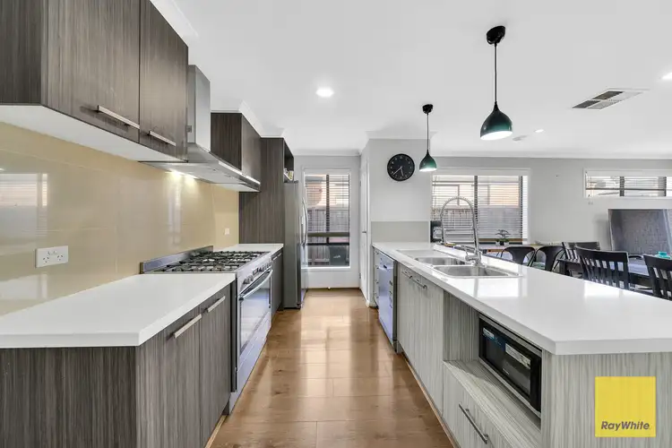 Sixth view of Homely house listing, 7 Weemala Grove, Werribee VIC 3030