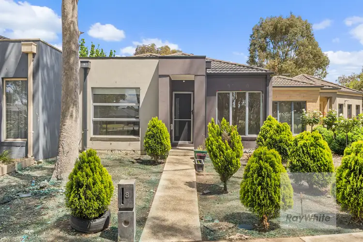 8 Deliza Walk, South Morang VIC 3752
