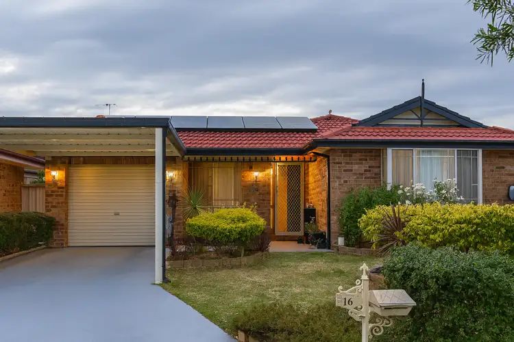 16 Samantha Crescent, Glendenning NSW 2761