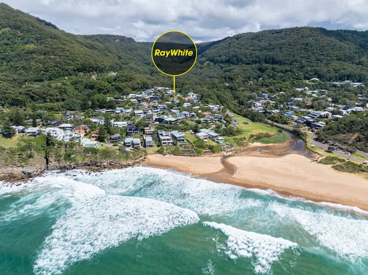 4 Murrawal Road, Stanwell Park NSW 2508