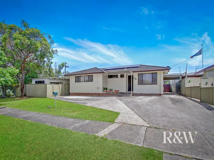 16 Saidor Road, Whalan NSW 2770