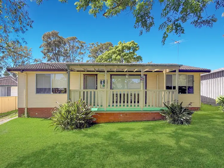 1 Delia Avenue, Budgewoi NSW 2262
