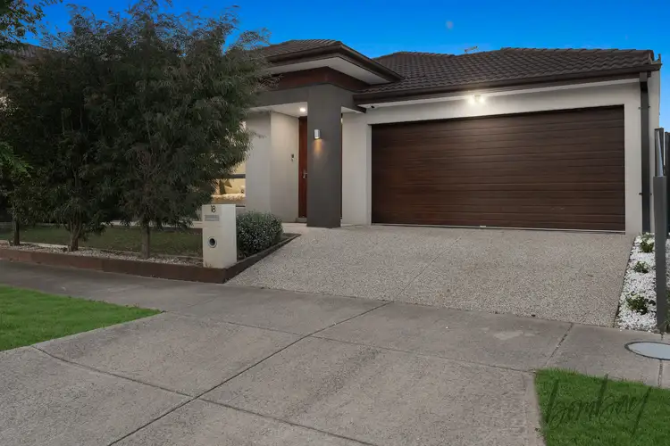 18 Tuxworth Drive, Kalkallo VIC 3064