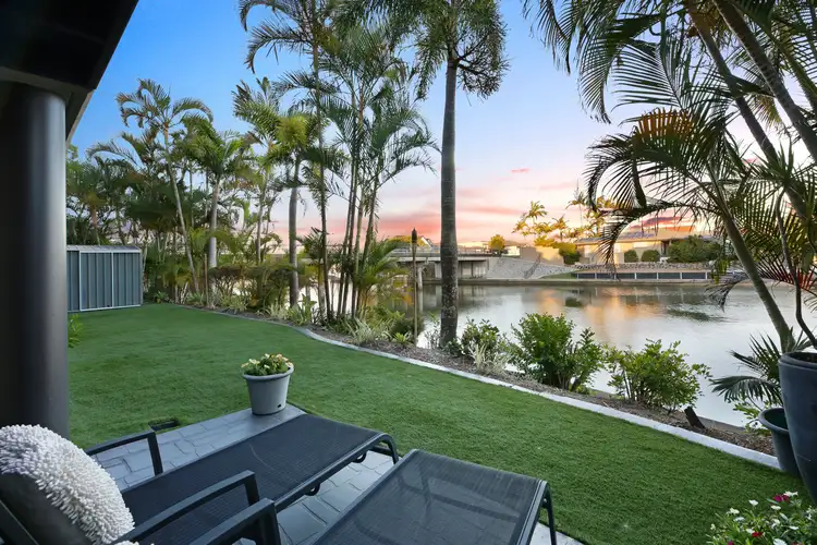 16/82-86 Limetree Parade, Runaway Bay QLD 4216