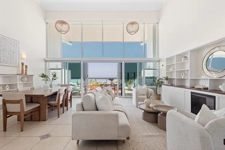 25/94-98 Prince Edward Parade, Redcliffe QLD 4020