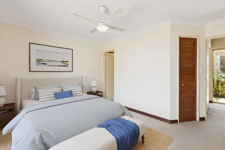 6 Tifera Circle, Kallaroo WA 6025