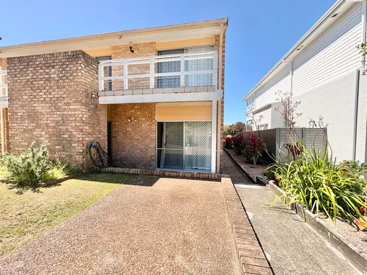3/5 Tuna Crescent, Fingal Bay NSW 2315