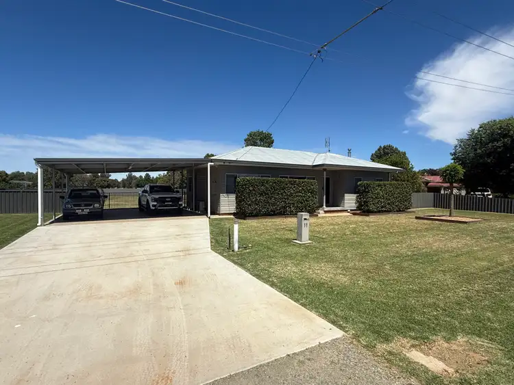 11 Cheney Road, Parkes NSW 2870