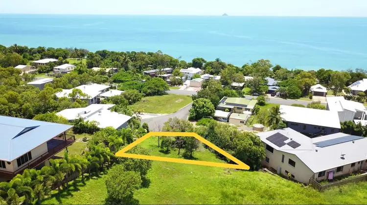 7 Gumbrell Court, Hideaway Bay QLD 4800