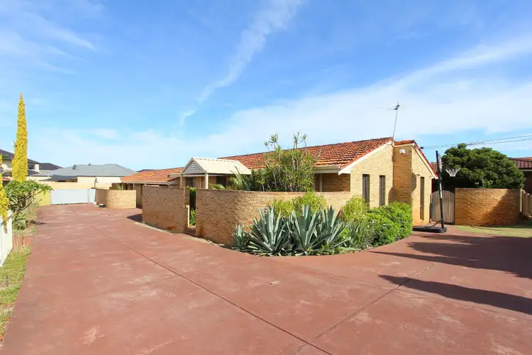 112 Telford Cres, Stirling WA 6021