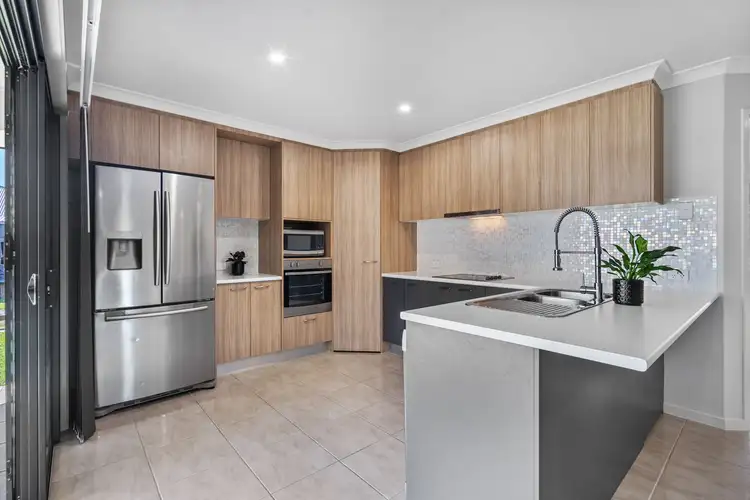 Fifth view of Homely house listing, 6 Mendrina Close, Caboolture QLD 4510