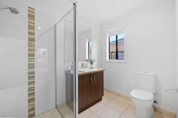 Fourth view of Homely house listing, 35 Royaloak Crescent, Cranbourne East VIC 3977