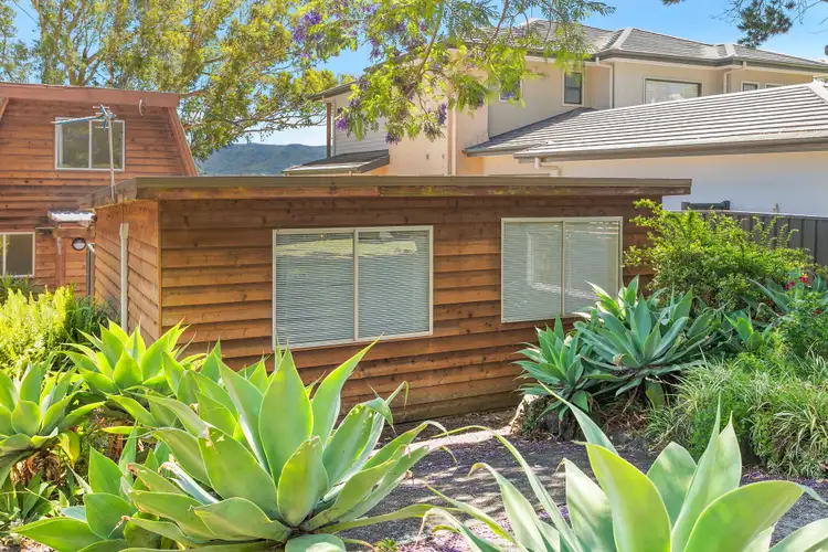 27A Bridge Avenue, Oak Flats NSW 2529