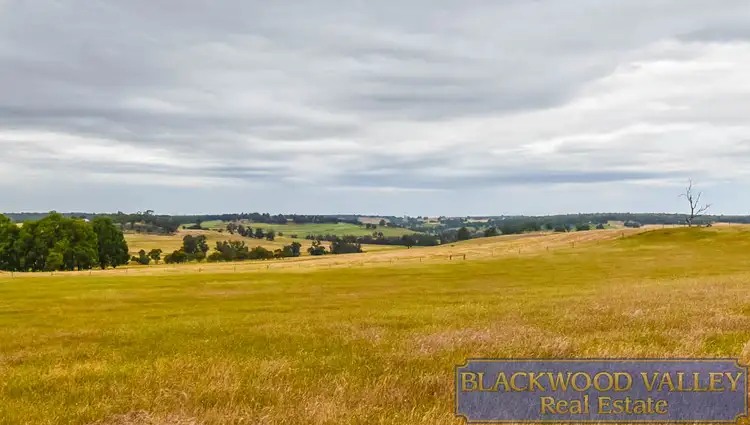 8 Maltrup Road, Dinninup WA 6244