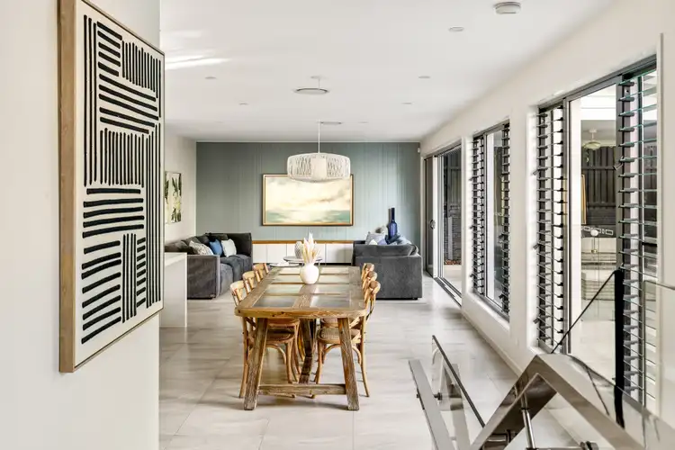 Second view of Homely house listing, 8 Sturt Place, Upper Kedron QLD 4055