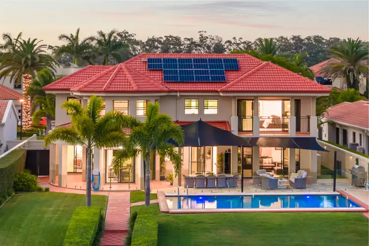 1024 Rosebank Way, Hope Island QLD 4212