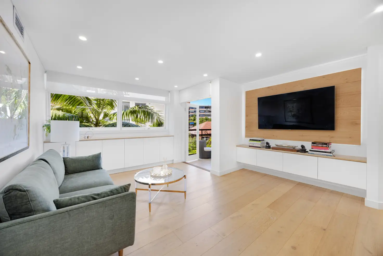 Main view of Homely apartment listing, 18/52 Darling Point Road, Darling Point NSW 2027