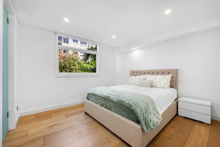 Sixth view of Homely apartment listing, 18/52 Darling Point Road, Darling Point NSW 2027