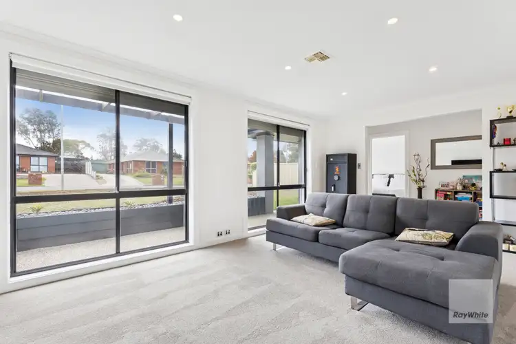 Second view of Homely house listing, 2 Ventnor Place, Keilor Downs VIC 3038