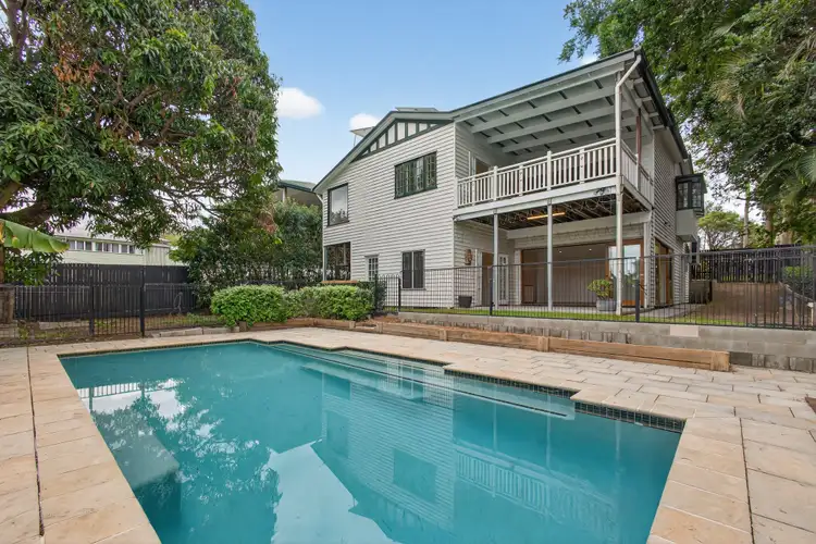 1587 Sandgate Road, Nundah QLD 4012