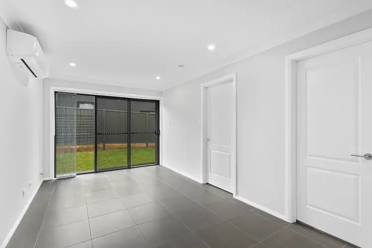 a/20 Cordeaux Parade, Tullimbar NSW 2527