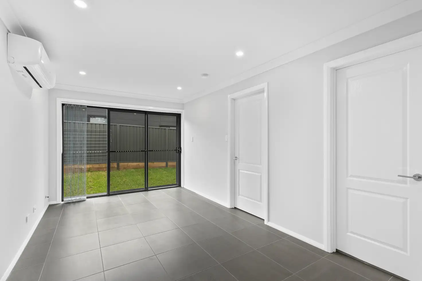 Main view of Homely unit listing, a/20 Cordeaux Parade, Tullimbar NSW 2527